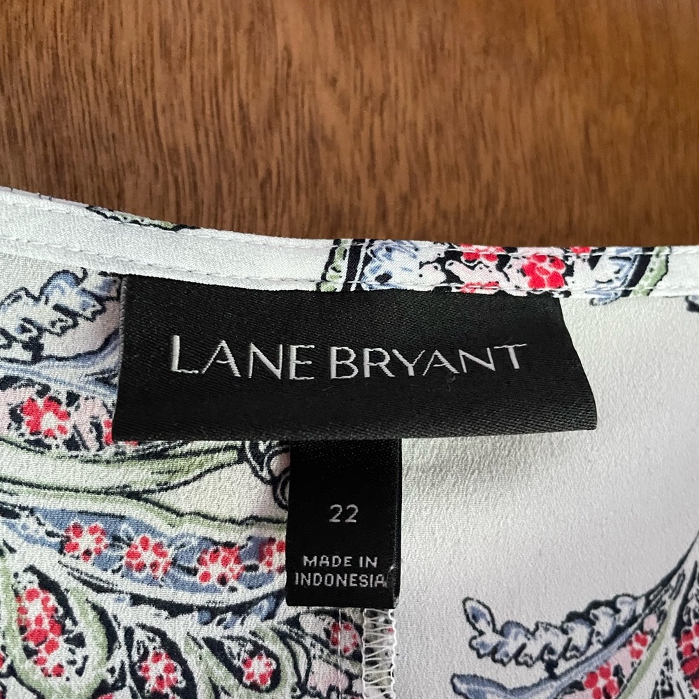 Lane Bryant Ruffled Gray and White Short Sleeve Blouse - Picture 2 of 3